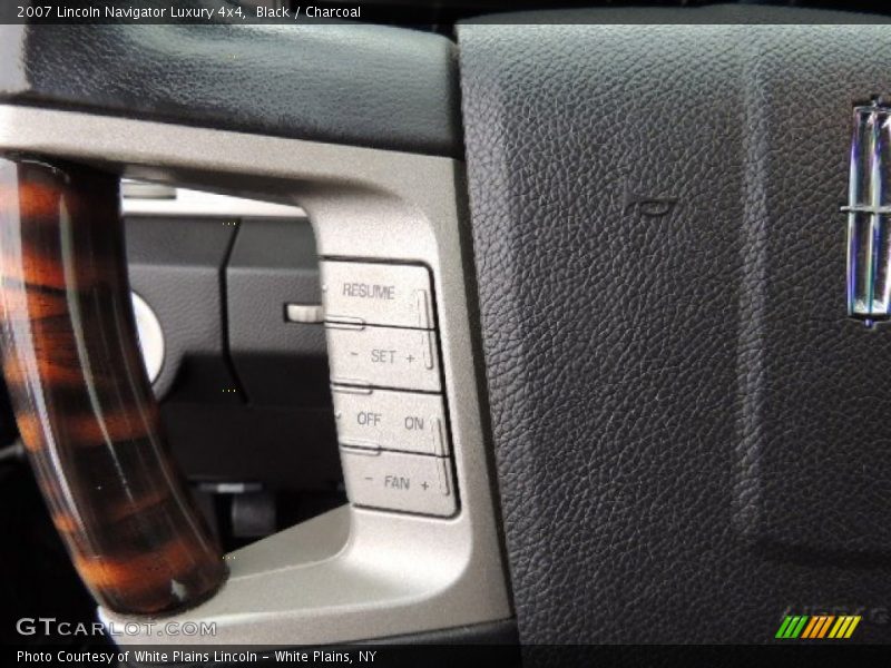 Black / Charcoal 2007 Lincoln Navigator Luxury 4x4
