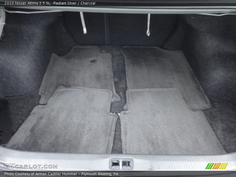  2010 Altima 2.5 SL Trunk