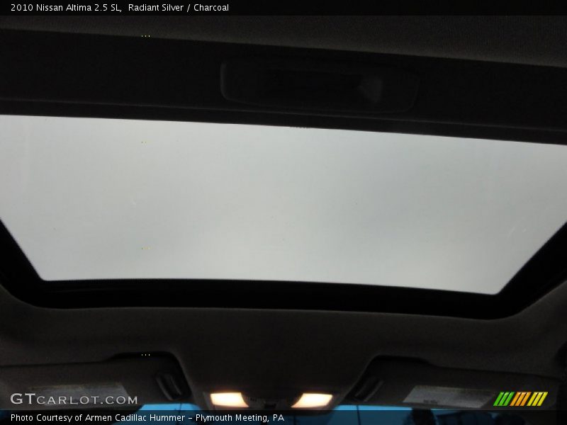 Radiant Silver / Charcoal 2010 Nissan Altima 2.5 SL