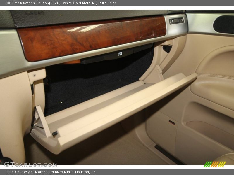 White Gold Metallic / Pure Beige 2008 Volkswagen Touareg 2 V8