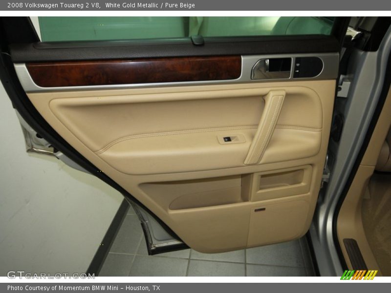 White Gold Metallic / Pure Beige 2008 Volkswagen Touareg 2 V8