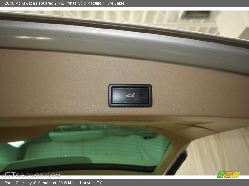 White Gold Metallic / Pure Beige 2008 Volkswagen Touareg 2 V8