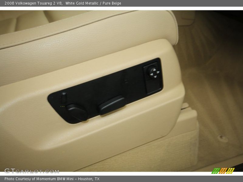 White Gold Metallic / Pure Beige 2008 Volkswagen Touareg 2 V8
