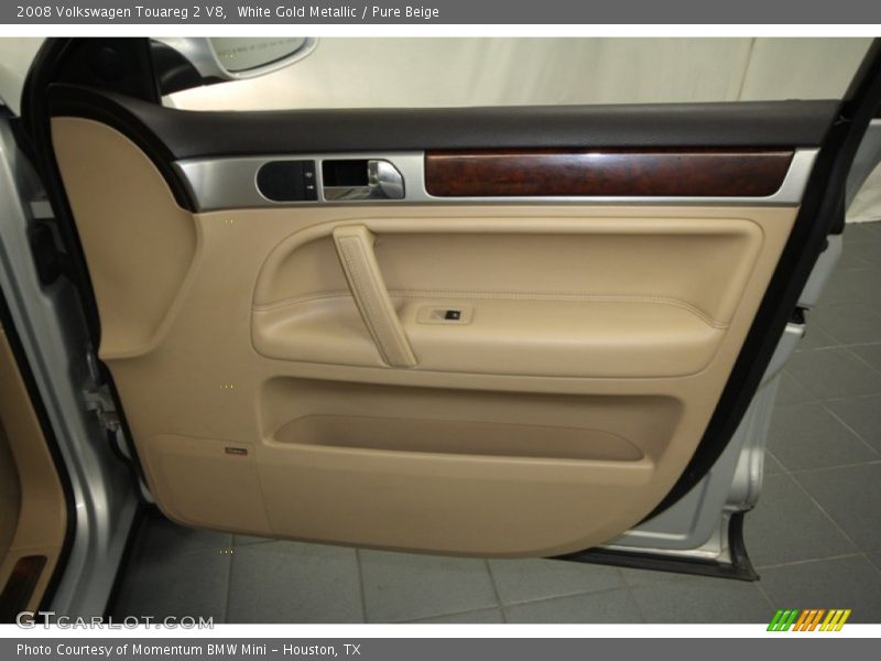 White Gold Metallic / Pure Beige 2008 Volkswagen Touareg 2 V8
