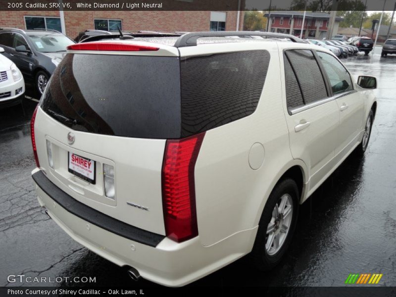 White Diamond / Light Neutral 2005 Cadillac SRX V6