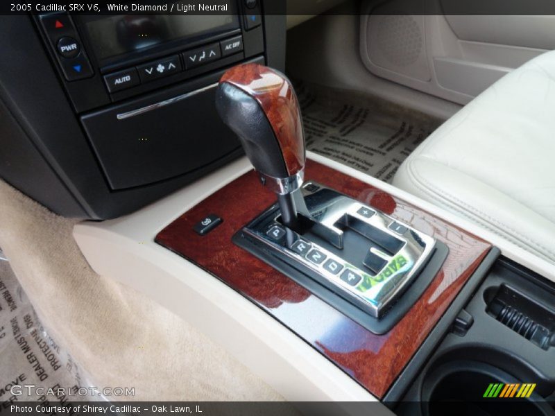 White Diamond / Light Neutral 2005 Cadillac SRX V6