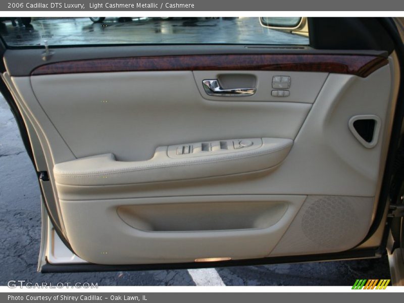 Light Cashmere Metallic / Cashmere 2006 Cadillac DTS Luxury