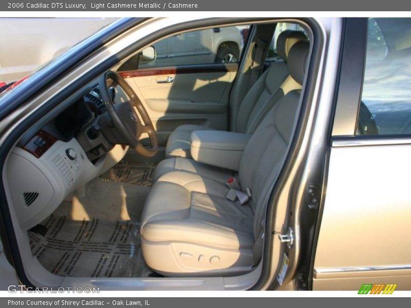 Light Cashmere Metallic / Cashmere 2006 Cadillac DTS Luxury