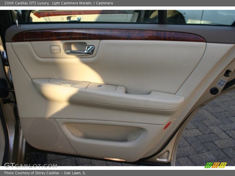 Light Cashmere Metallic / Cashmere 2006 Cadillac DTS Luxury