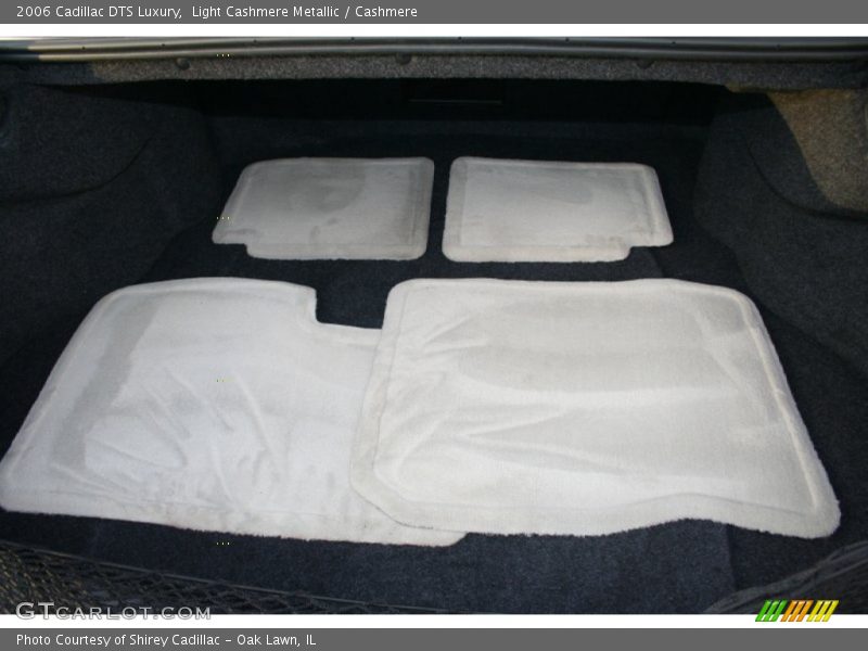 Light Cashmere Metallic / Cashmere 2006 Cadillac DTS Luxury