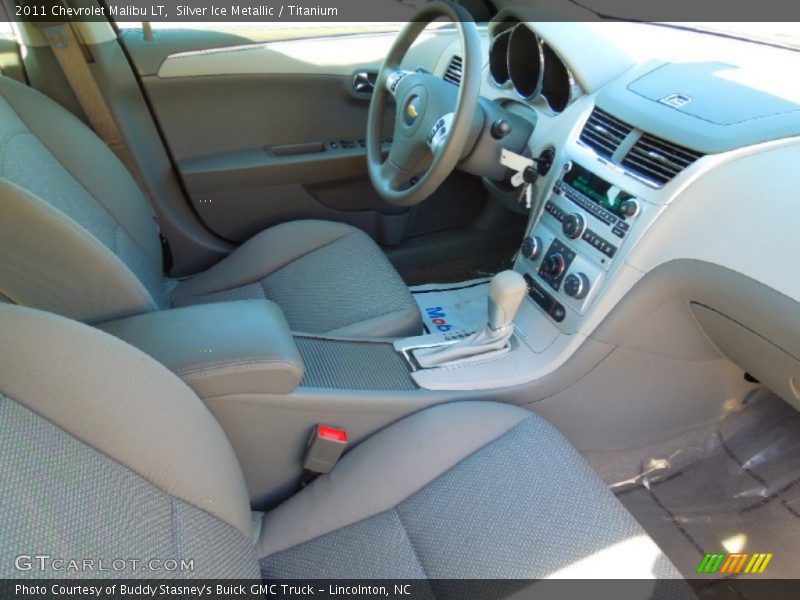 Silver Ice Metallic / Titanium 2011 Chevrolet Malibu LT