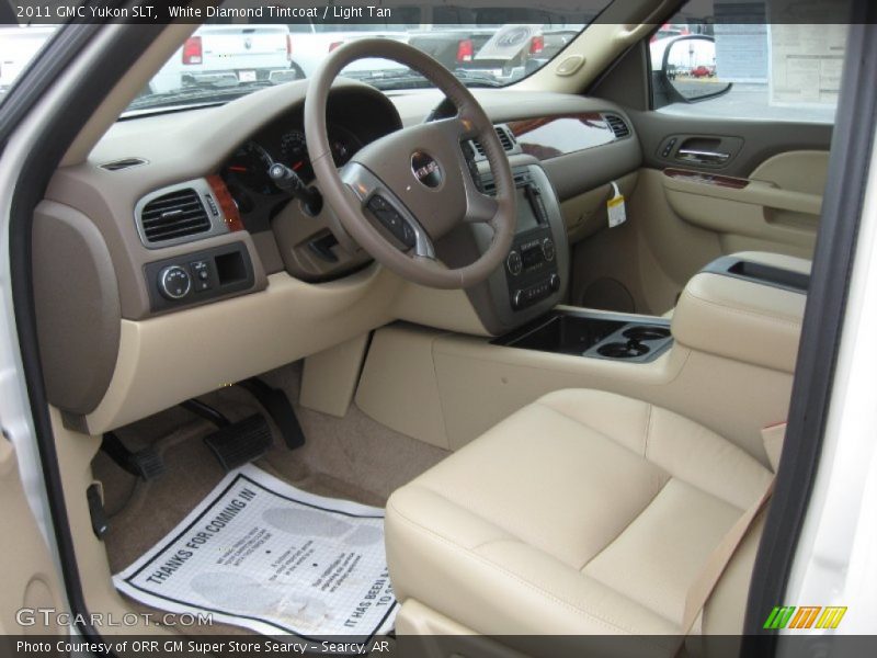 White Diamond Tintcoat / Light Tan 2011 GMC Yukon SLT