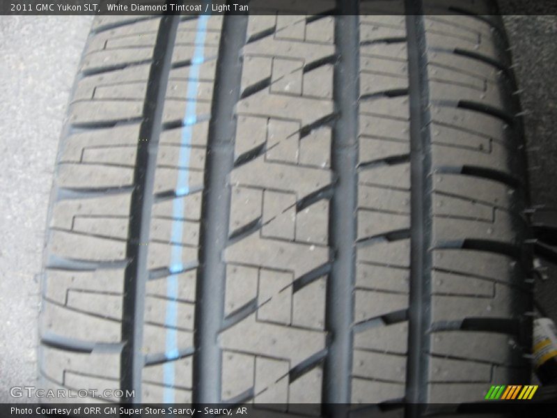 White Diamond Tintcoat / Light Tan 2011 GMC Yukon SLT