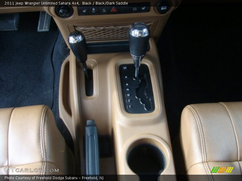 Black / Black/Dark Saddle 2011 Jeep Wrangler Unlimited Sahara 4x4