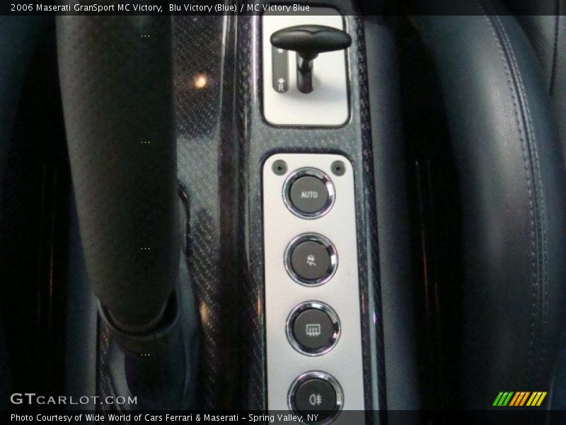 Controls of 2006 GranSport MC Victory