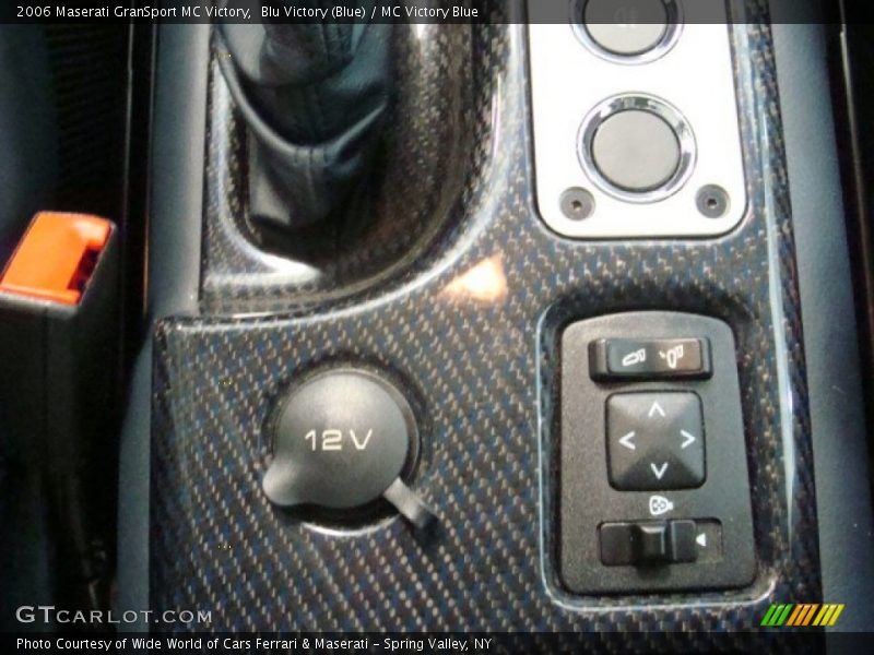 Controls of 2006 GranSport MC Victory