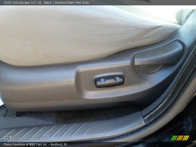Black / Medium/Dark Flint Grey 2005 Ford Escape XLT V6