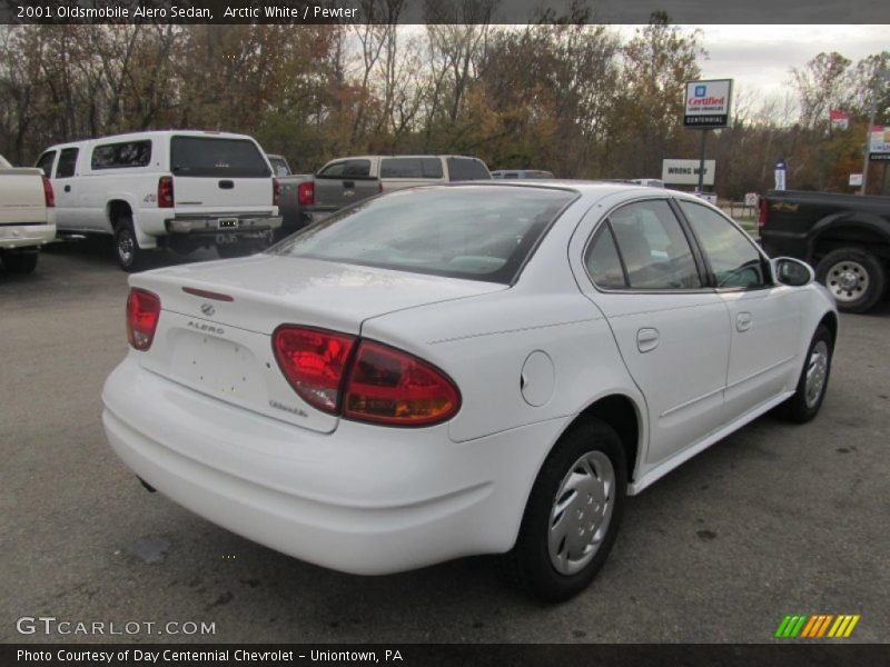 Arctic White / Pewter 2001 Oldsmobile Alero Sedan