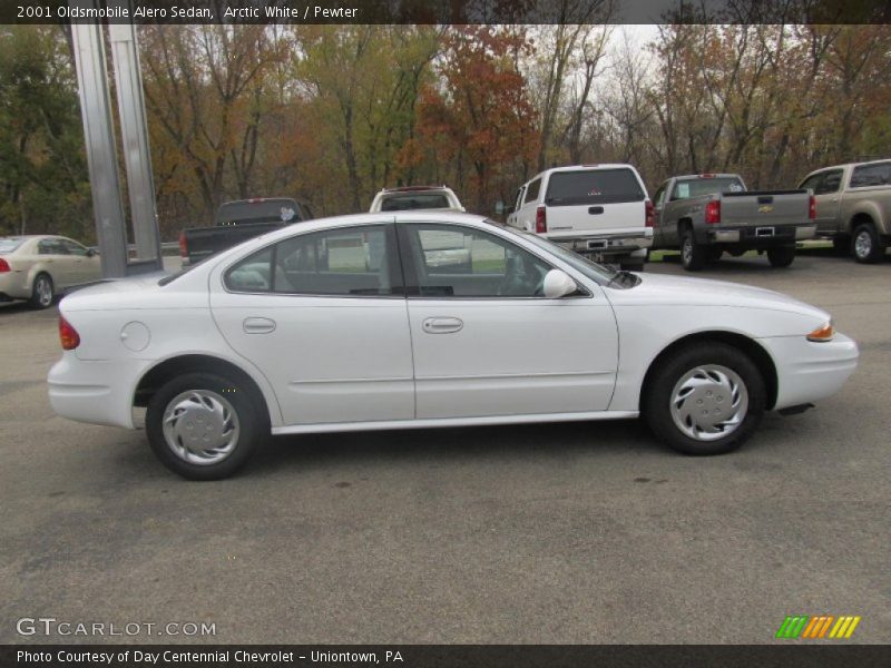 Arctic White / Pewter 2001 Oldsmobile Alero Sedan
