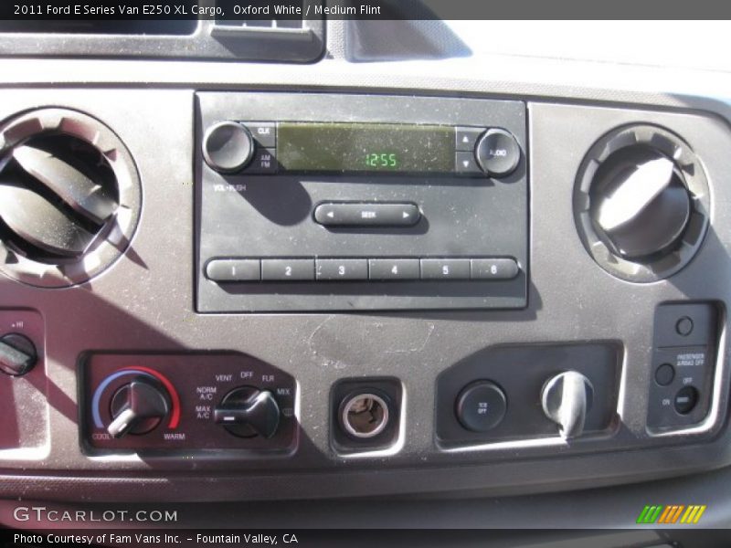 Oxford White / Medium Flint 2011 Ford E Series Van E250 XL Cargo