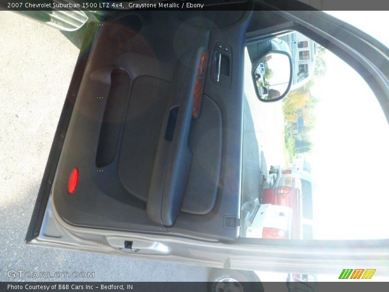 Graystone Metallic / Ebony 2007 Chevrolet Suburban 1500 LTZ 4x4