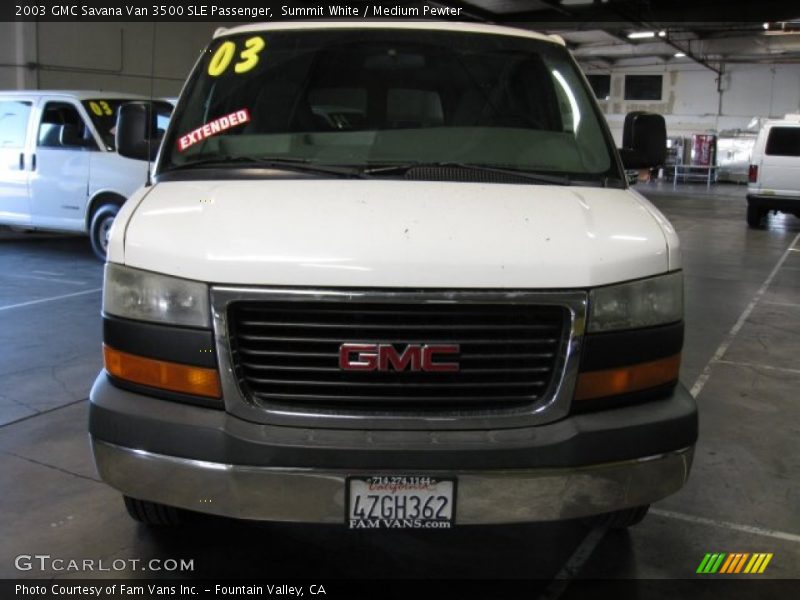 Summit White / Medium Pewter 2003 GMC Savana Van 3500 SLE Passenger