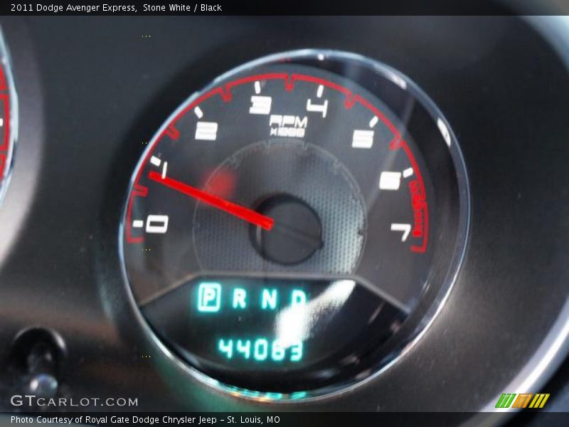 Stone White / Black 2011 Dodge Avenger Express