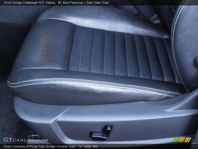 B5 Blue Pearlcoat / Dark Slate Gray 2010 Dodge Challenger R/T Classic