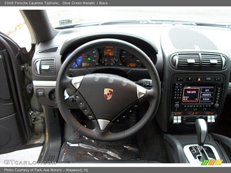 Dashboard of 2008 Cayenne Tiptronic