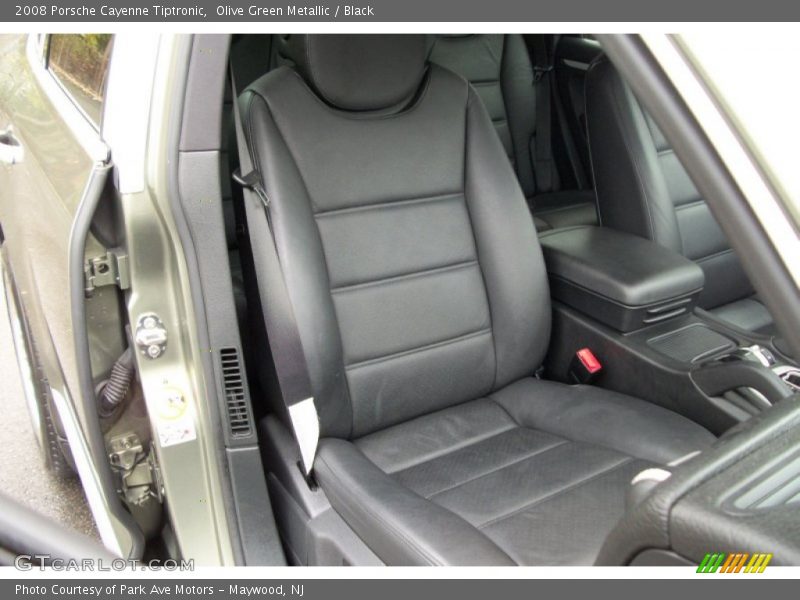 Front Seat of 2008 Cayenne Tiptronic