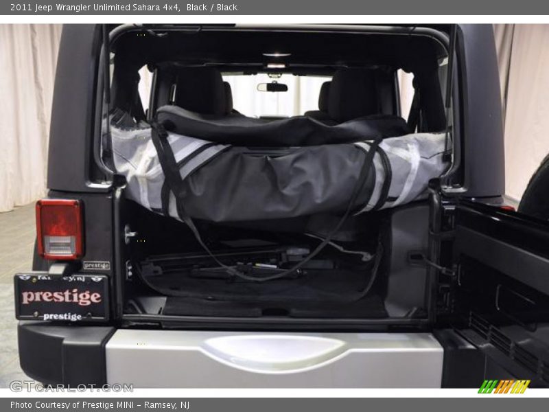 Black / Black 2011 Jeep Wrangler Unlimited Sahara 4x4