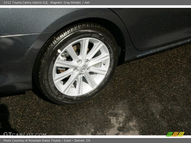 Magnetic Gray Metallic / Ash 2012 Toyota Camry Hybrid XLE
