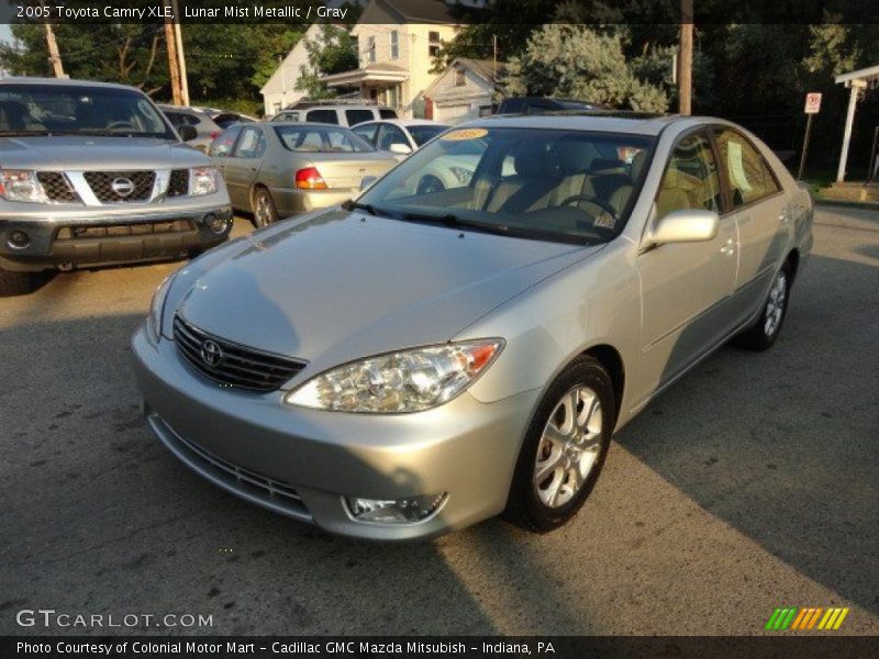 Lunar Mist Metallic / Gray 2005 Toyota Camry XLE