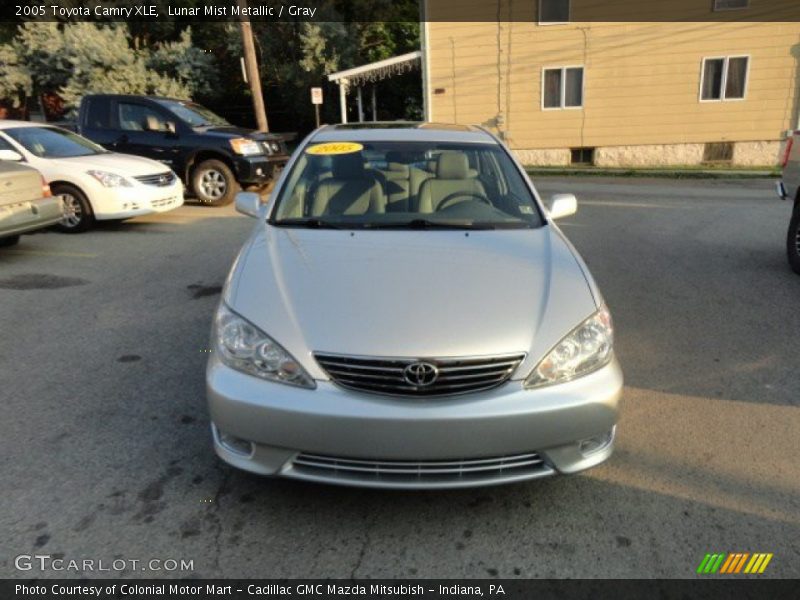 Lunar Mist Metallic / Gray 2005 Toyota Camry XLE