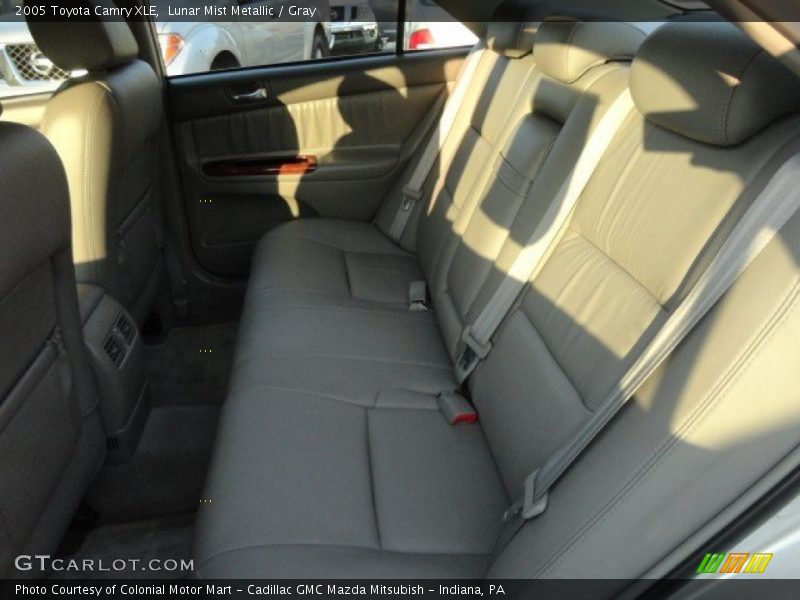 Lunar Mist Metallic / Gray 2005 Toyota Camry XLE