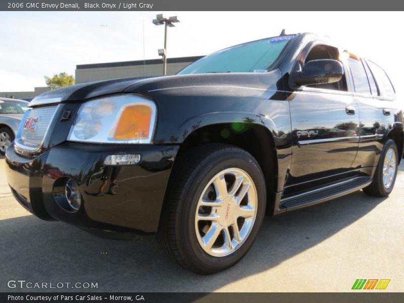 Black Onyx / Light Gray 2006 GMC Envoy Denali