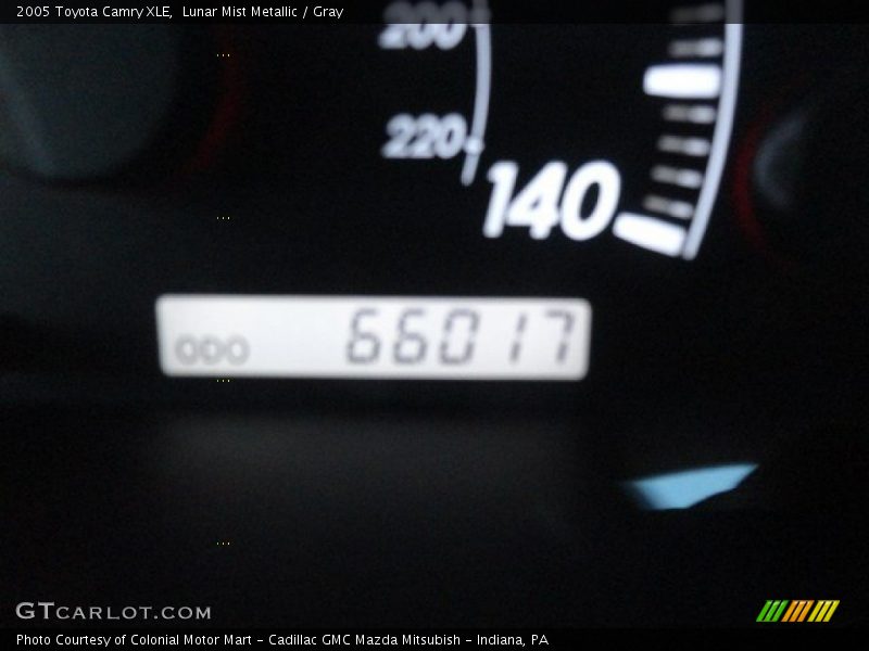Lunar Mist Metallic / Gray 2005 Toyota Camry XLE