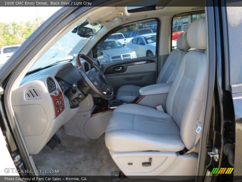 Black Onyx / Light Gray 2006 GMC Envoy Denali