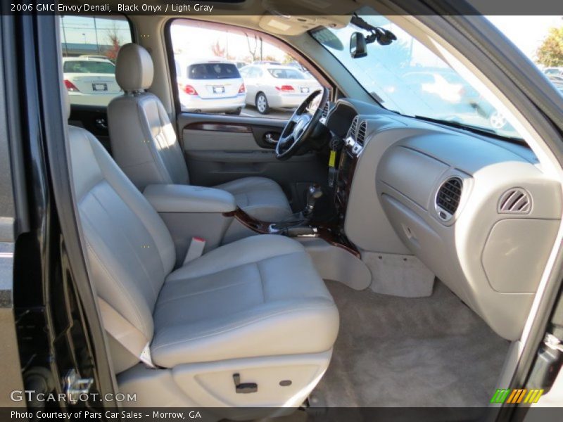 Black Onyx / Light Gray 2006 GMC Envoy Denali