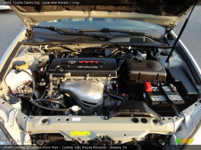 Lunar Mist Metallic / Gray 2005 Toyota Camry XLE
