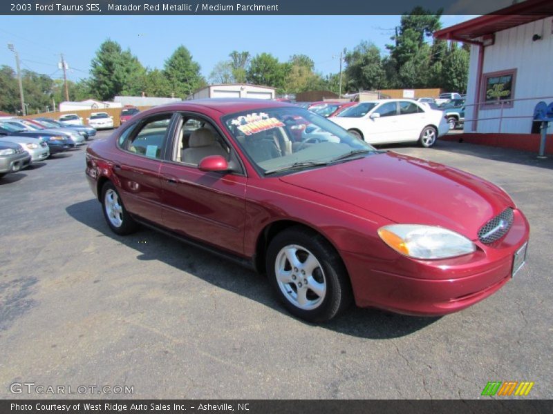 Matador Red Metallic / Medium Parchment 2003 Ford Taurus SES