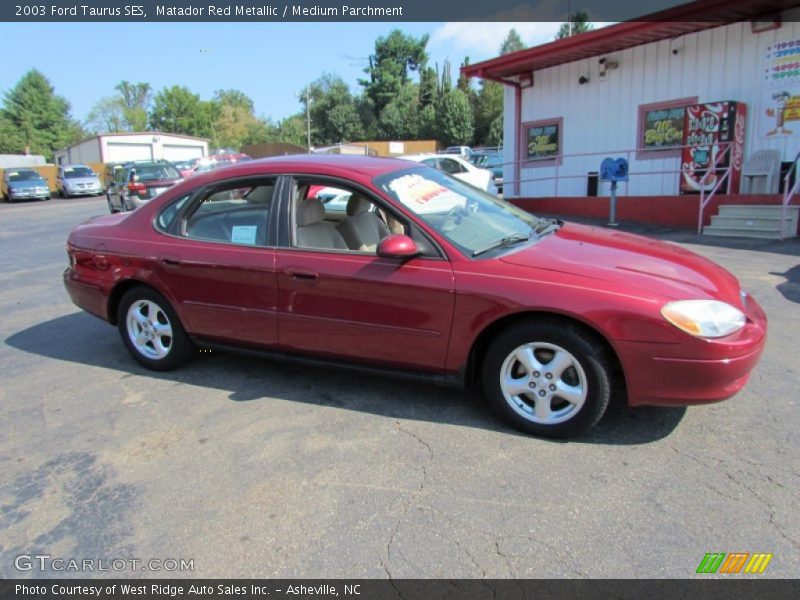Matador Red Metallic / Medium Parchment 2003 Ford Taurus SES