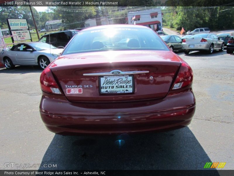 Matador Red Metallic / Medium Parchment 2003 Ford Taurus SES