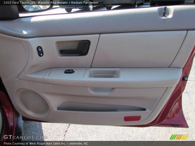Matador Red Metallic / Medium Parchment 2003 Ford Taurus SES