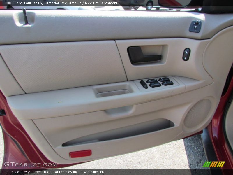 Matador Red Metallic / Medium Parchment 2003 Ford Taurus SES