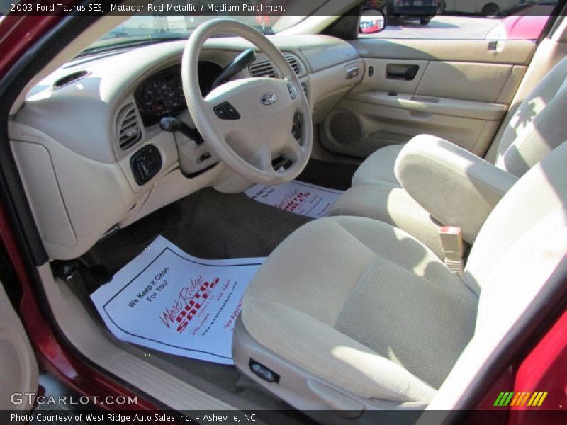 Matador Red Metallic / Medium Parchment 2003 Ford Taurus SES