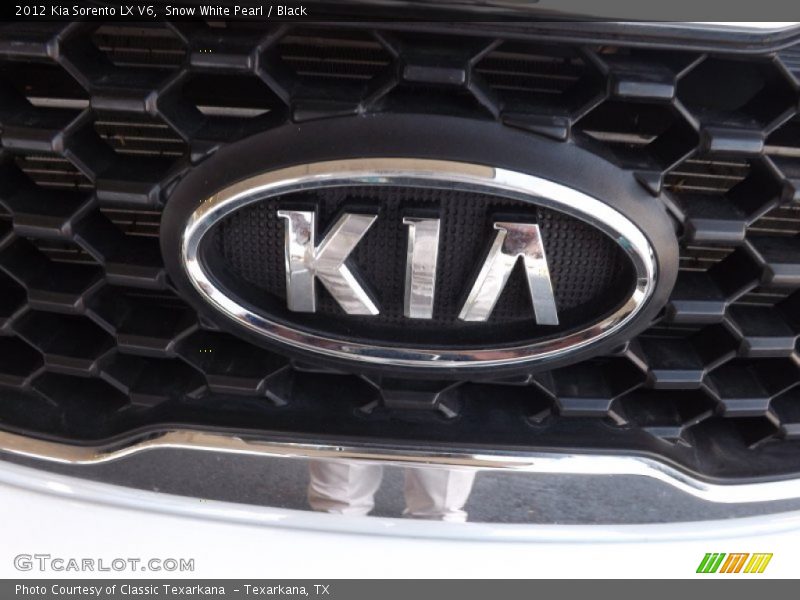Snow White Pearl / Black 2012 Kia Sorento LX V6