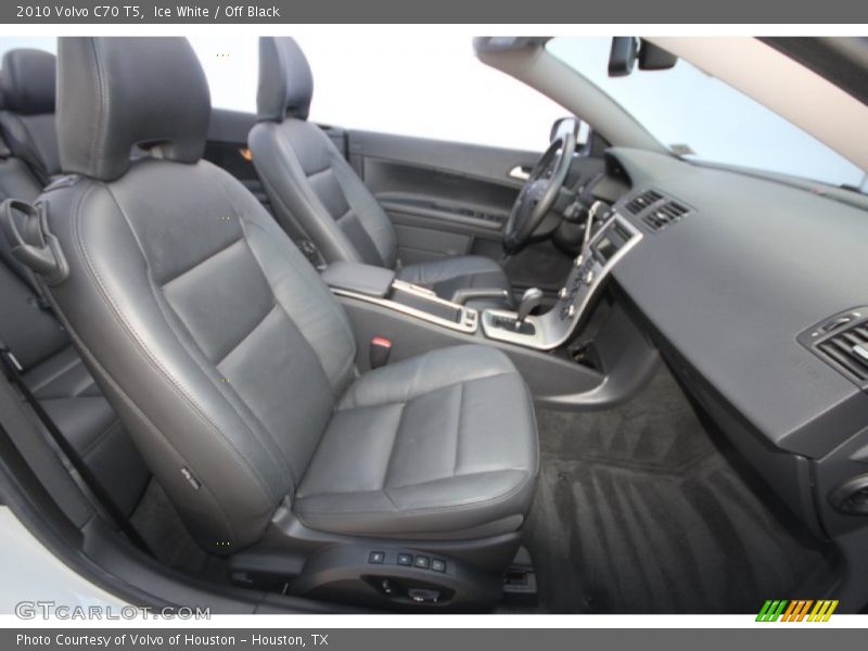 Ice White / Off Black 2010 Volvo C70 T5