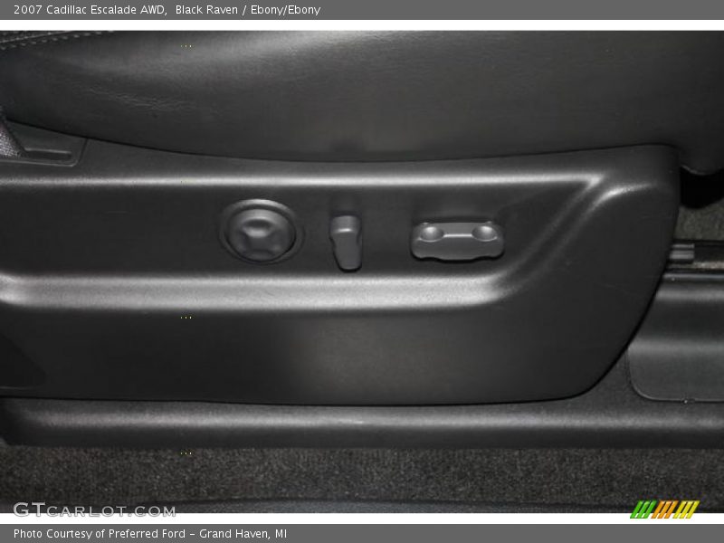 Black Raven / Ebony/Ebony 2007 Cadillac Escalade AWD