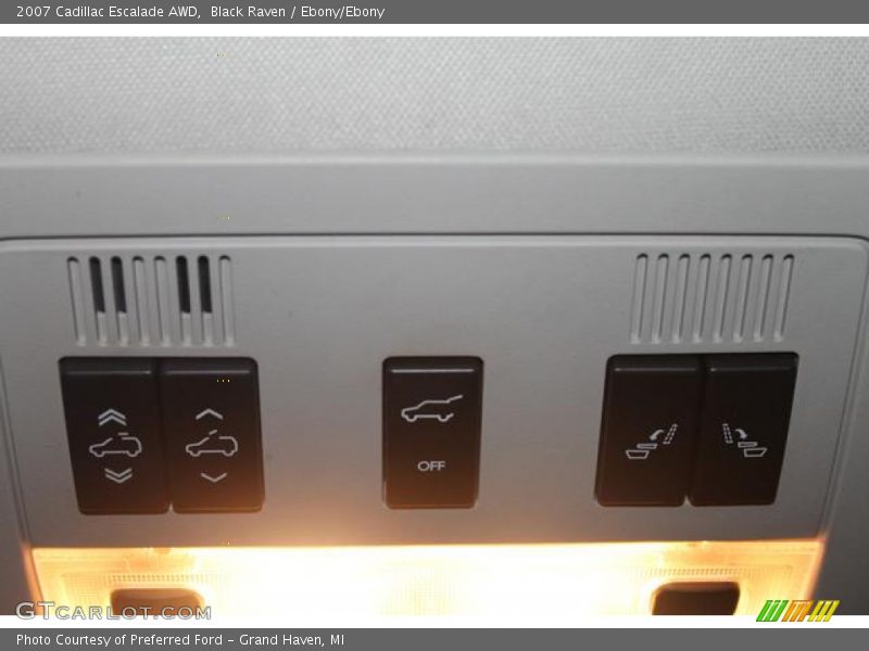 Black Raven / Ebony/Ebony 2007 Cadillac Escalade AWD